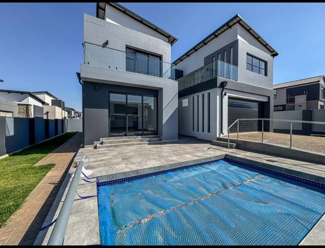 4 BEDROOM HOUSE FOR SALE IN FOUNTAINBROOK ESTATE